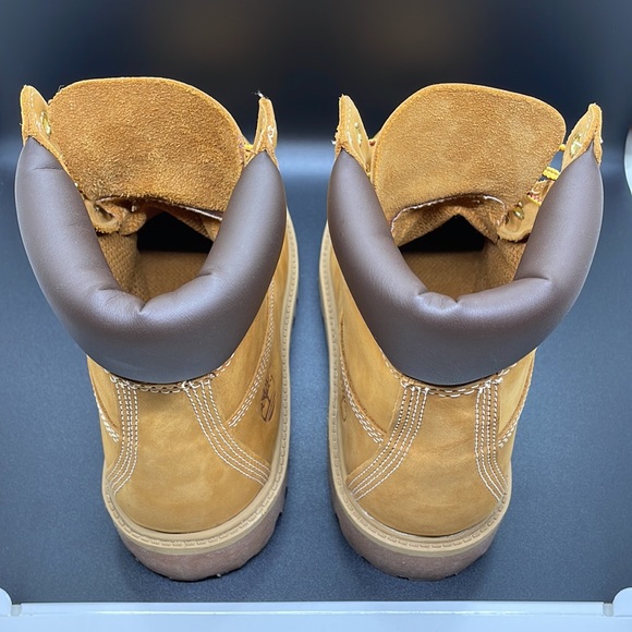 Woman’s Timberland boots - Picture 5 of 14